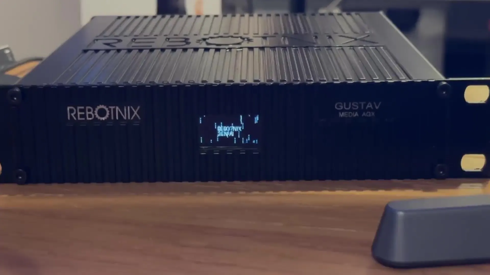 Werkbank mit REBOTNIX GUSTAV Edge-Gerät in Lünen